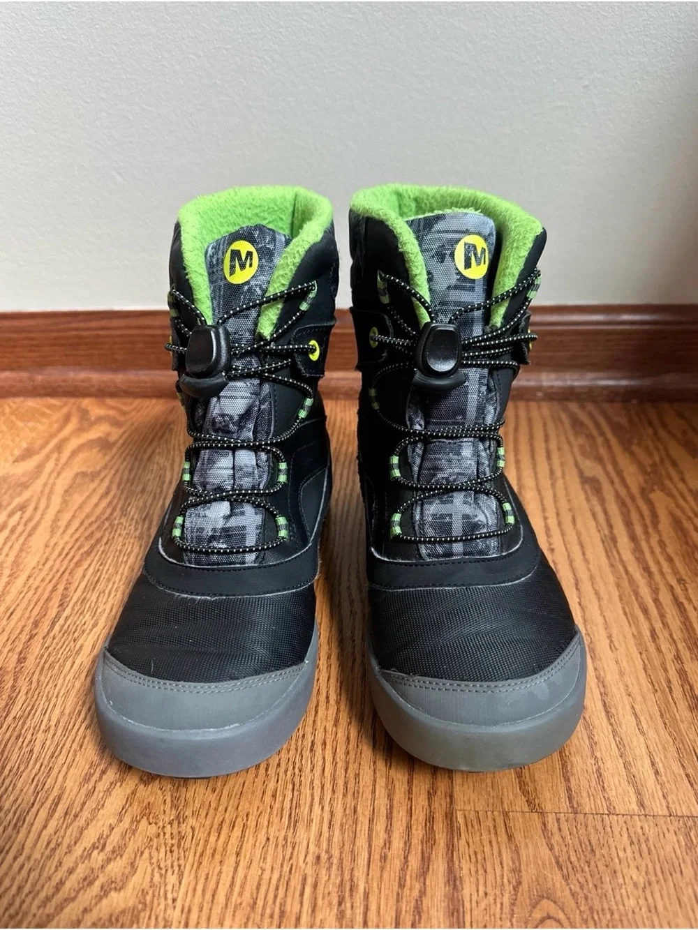 Merrell Snow Bank Waterproof Boots Boys 4 Black/Green